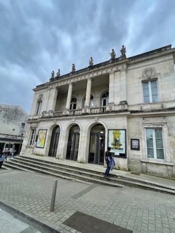 L'Insolite Saintes Esterno foto